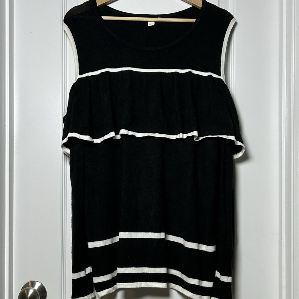 Cato Black White Contrast Trim‎ Ruffle Tier Shoulder Cutout Long Sleeve Knit Top
